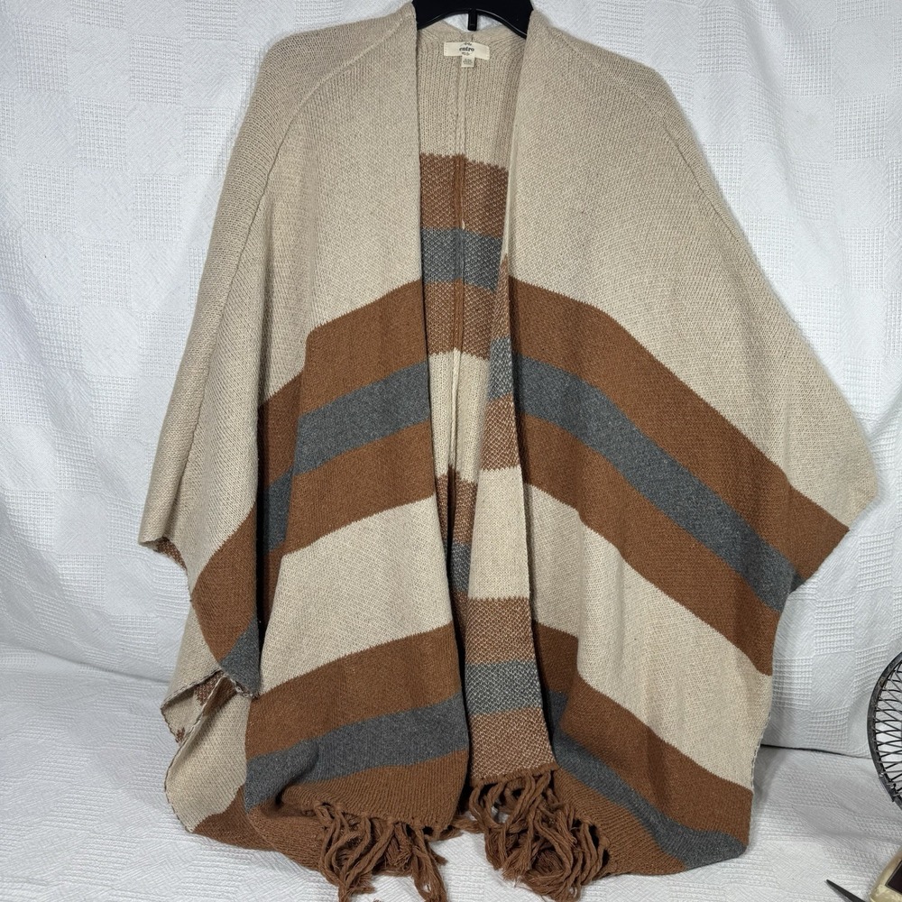 Enro Women's Oversized Striped Fringe Poncho‎ Size S/M Brown Cream Cardigan